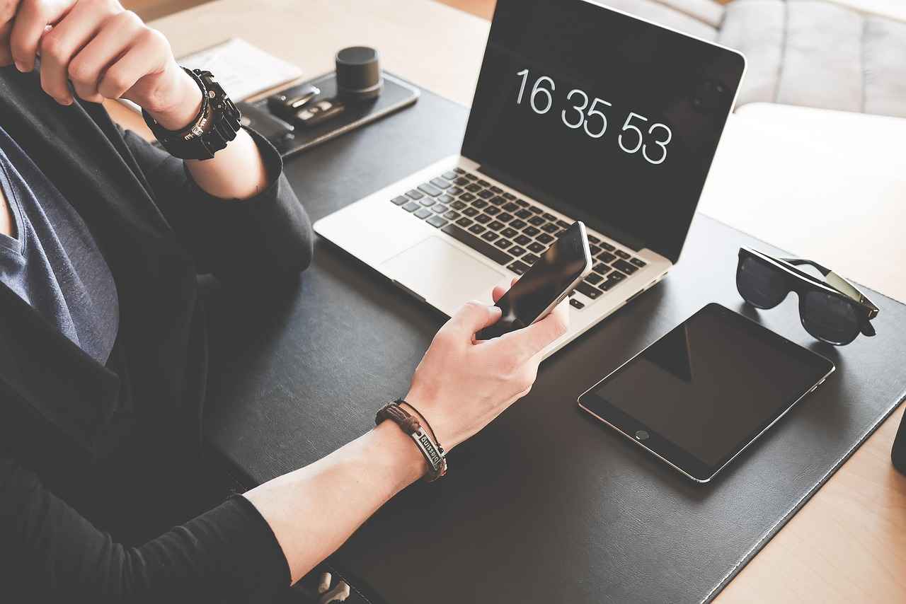 User Experience: Navigating Smart Home Interfaces