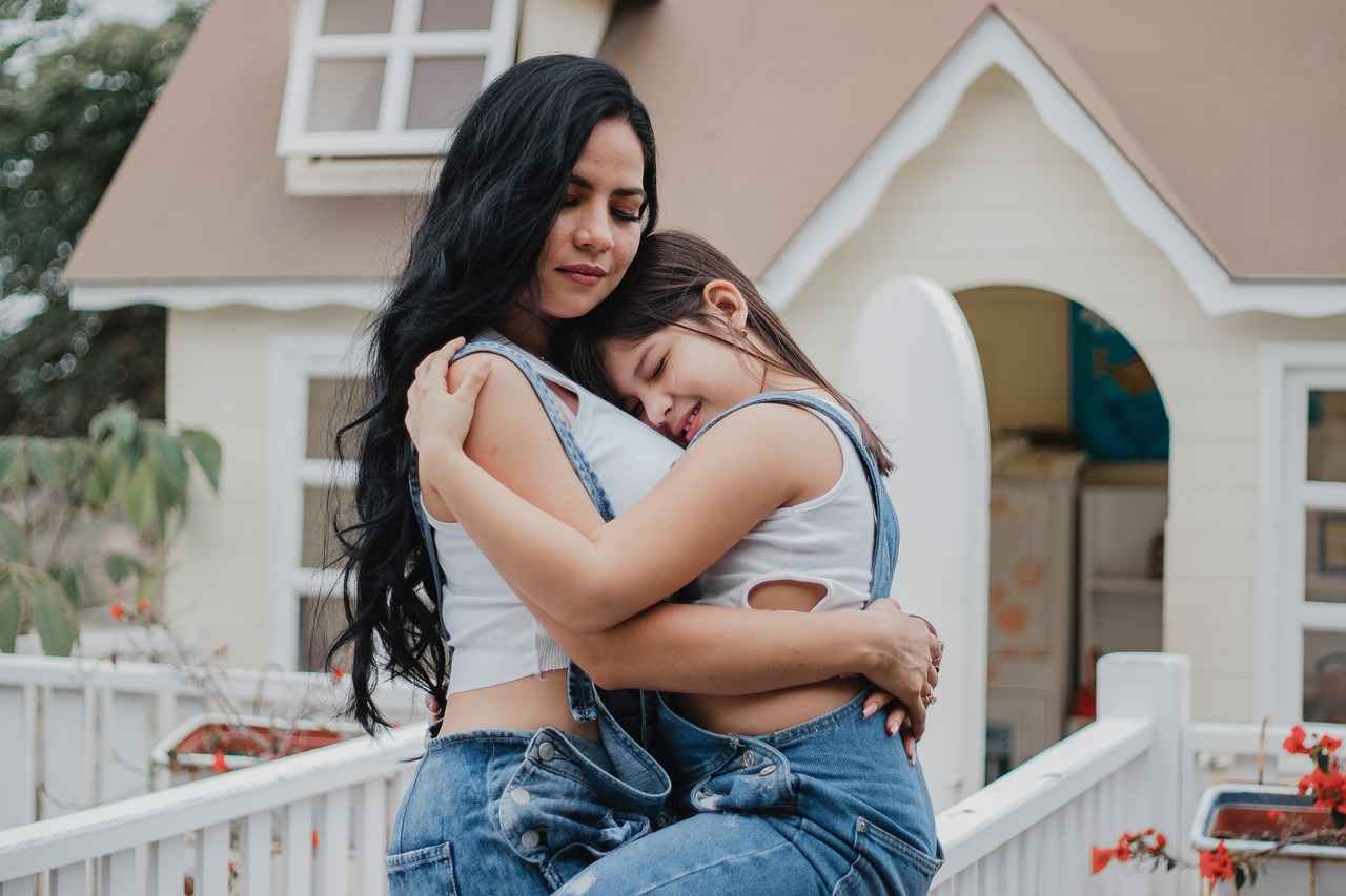 The Best Smart Home Devices for Easy Home Security 11 11. DIY vs. Professional Installation